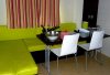 interieur woonkamer bank